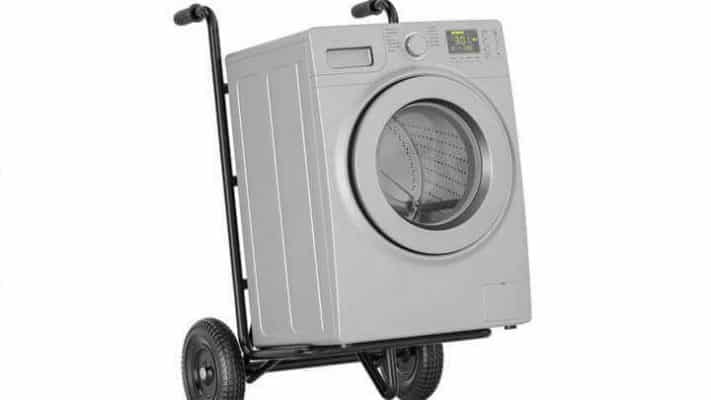 Nên đặt máy giặt lên xe đẩy để dễ vận chuyển